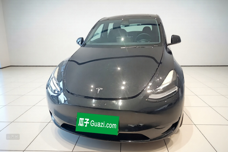Tesla Model Y 2023 #3 Tesla Model Y 2023 car image #3