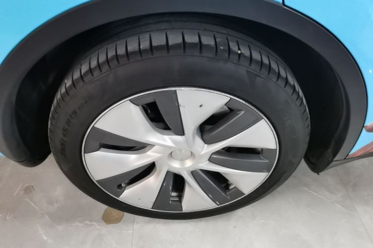Tesla Model Y 2023 #10 Tesla Model Y 2023 изображение автомобиля #10