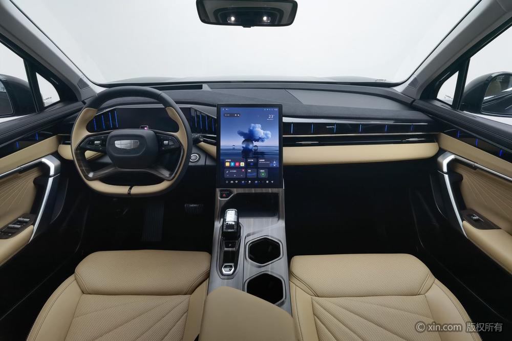 GEELY Boyue L 2023 car image #12
