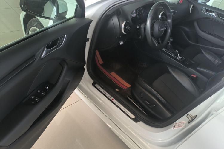 Audi A3 2021 immagine di auto #16