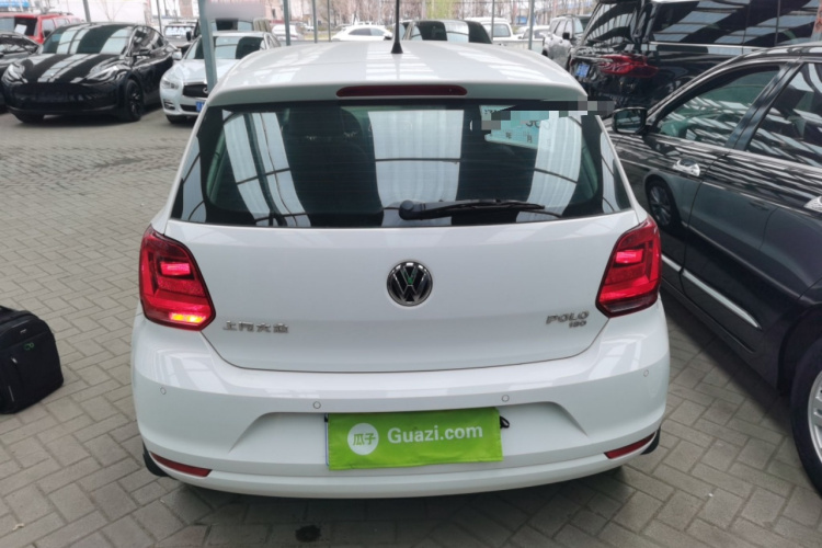 Volkswagen Polo 2018 car image #6