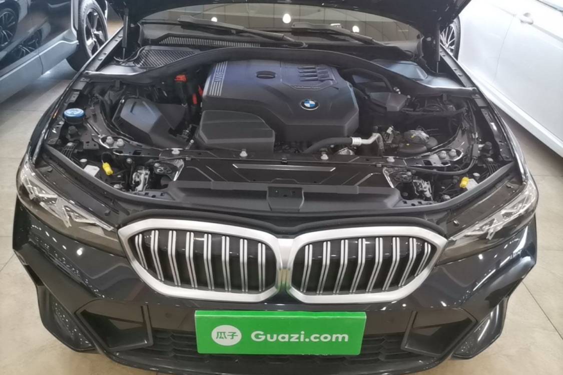 BMW 3 Series 2024 car image #6