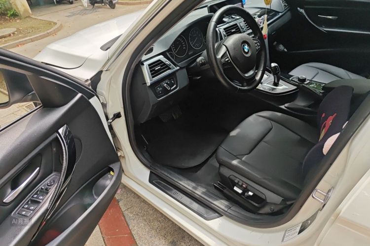 BMW 3 Series 2017 #18 BMW 3 Series 2017 car image #18