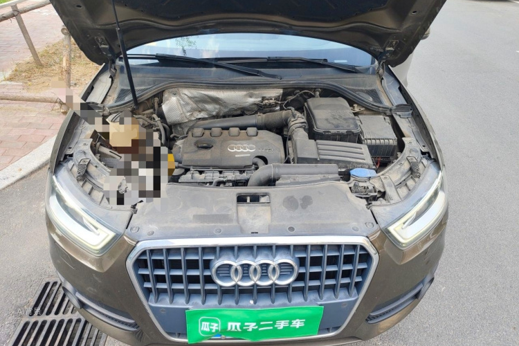 Audi Q3 2015 car image #22
