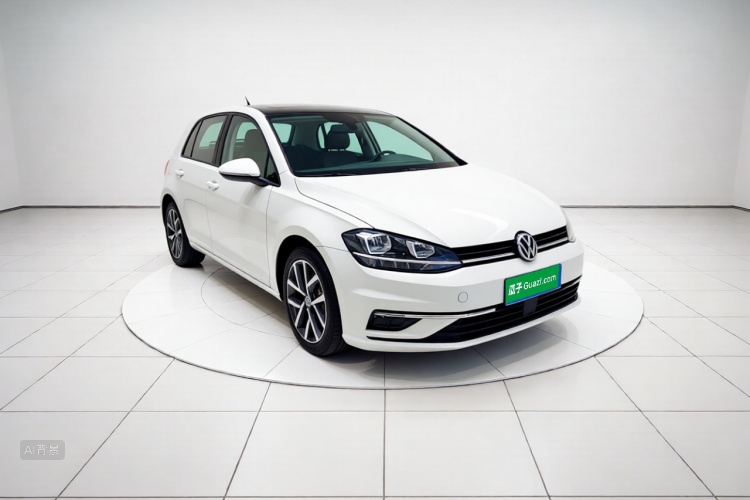 Volkswagen Golf 2020 car image #4