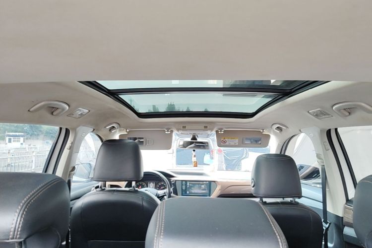 Volkswagen Tharu 2021 car image #18