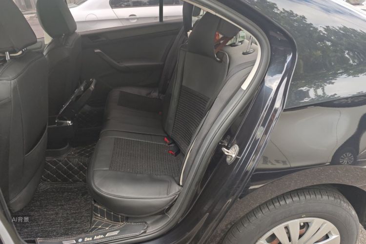Volkswagen Santana 2017 car image #19