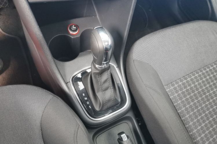 Volkswagen Polo 2017 #18 Volkswagen Polo 2017 car image #18