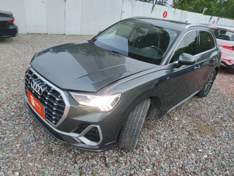 Audi Q3 2023 Audi Q3 2023 car image