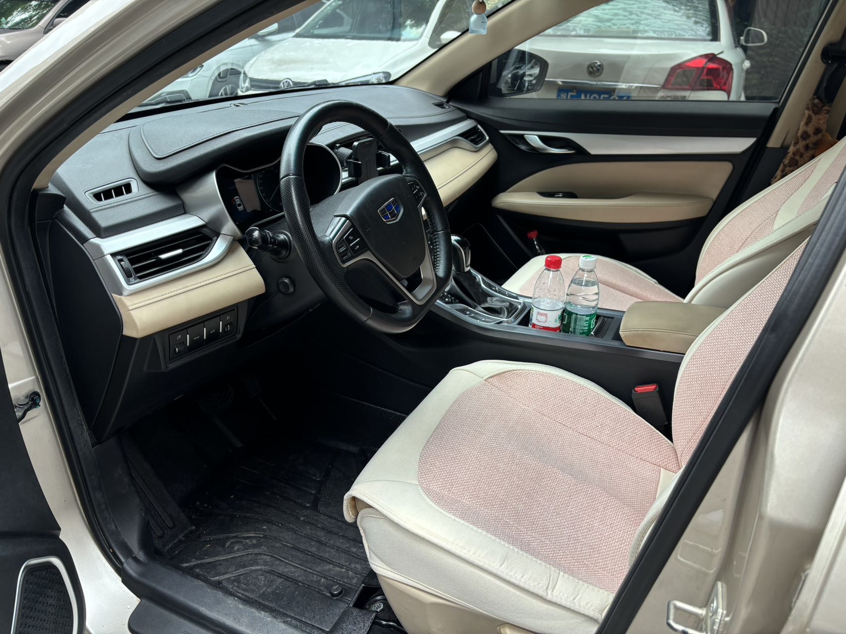 GEELY Emgrand 2019 #9 GEELY Emgrand 2019 car image #9