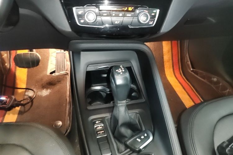 BMW X1 2019 car image #14