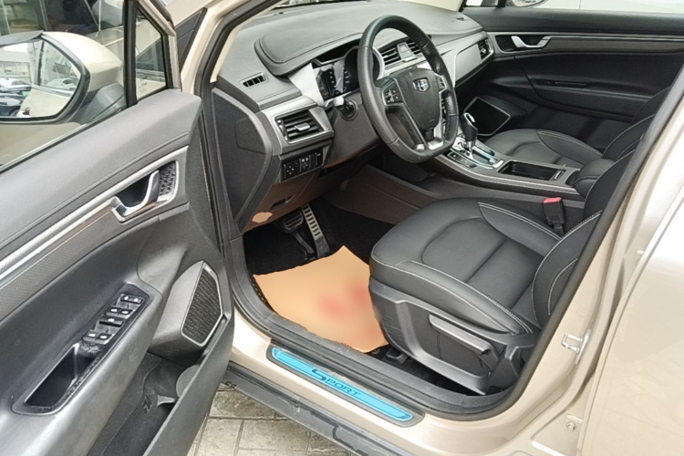 GEELY Emgrand GS 2017 car image #16