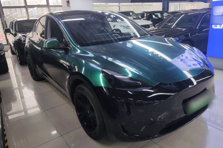 Tesla Model Y 2022 car image #4