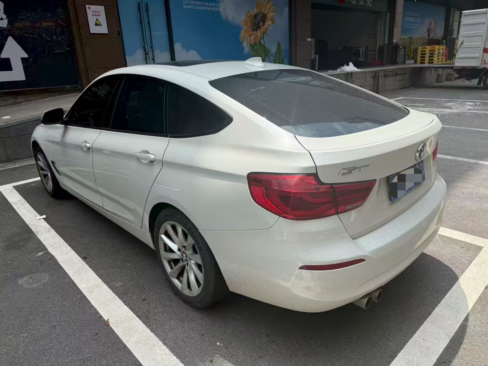 BMW 3 Series GT 2017 #11 BMW 3 Series GT 2017 car image #11