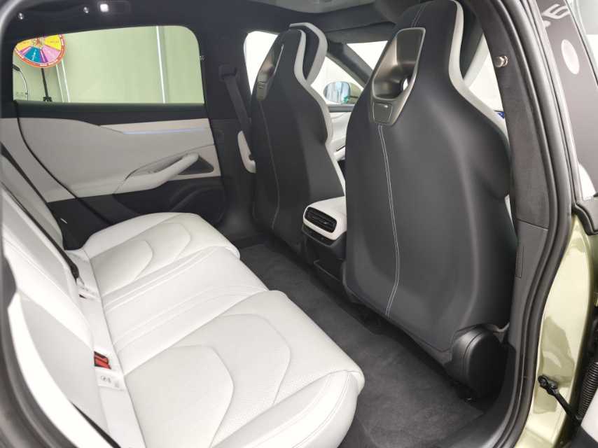 2024 #7 2024 immagine di auto #7