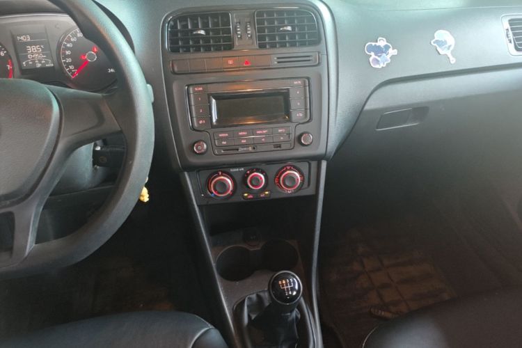 Volkswagen Polo 2017 #13 Volkswagen Polo 2017 car image #13