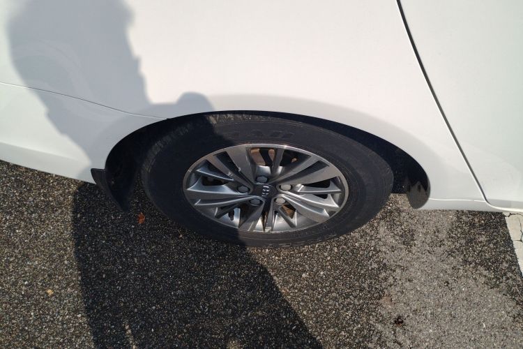 GEELY Emgrand 2019 #10 GEELY Emgrand 2019 car image #10