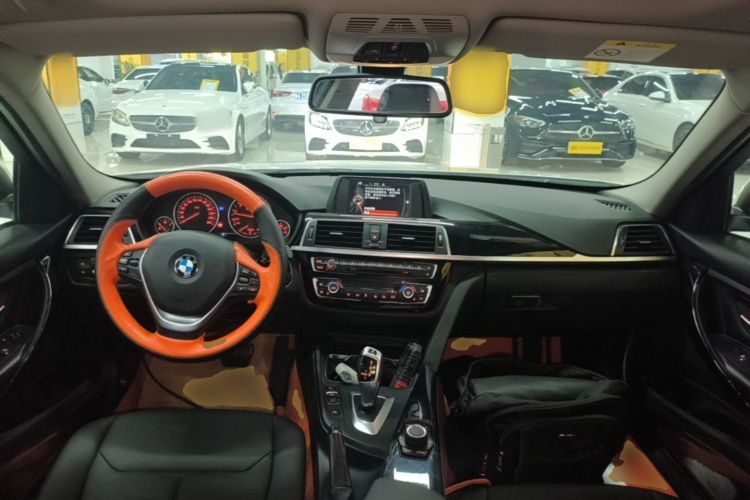 BMW 3 Series 2017 car image #10