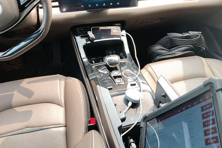 BYD Han 2020 immagine di auto #15