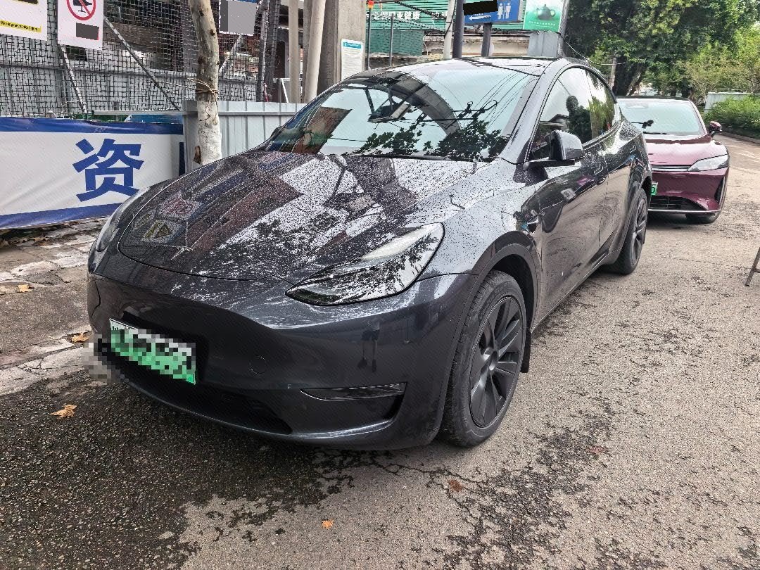 Tesla Model Y 2024 Tesla Model Y 2024 immagine di auto
