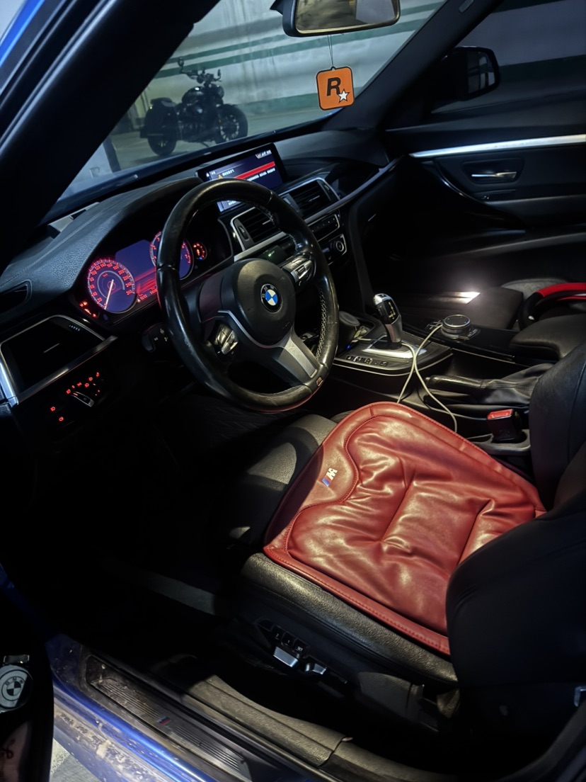 BMW 3 Series GT 2020 car image #3