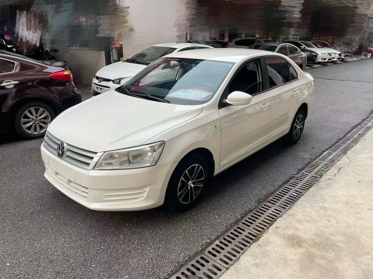 Volkswagen Santana 2015 car image 