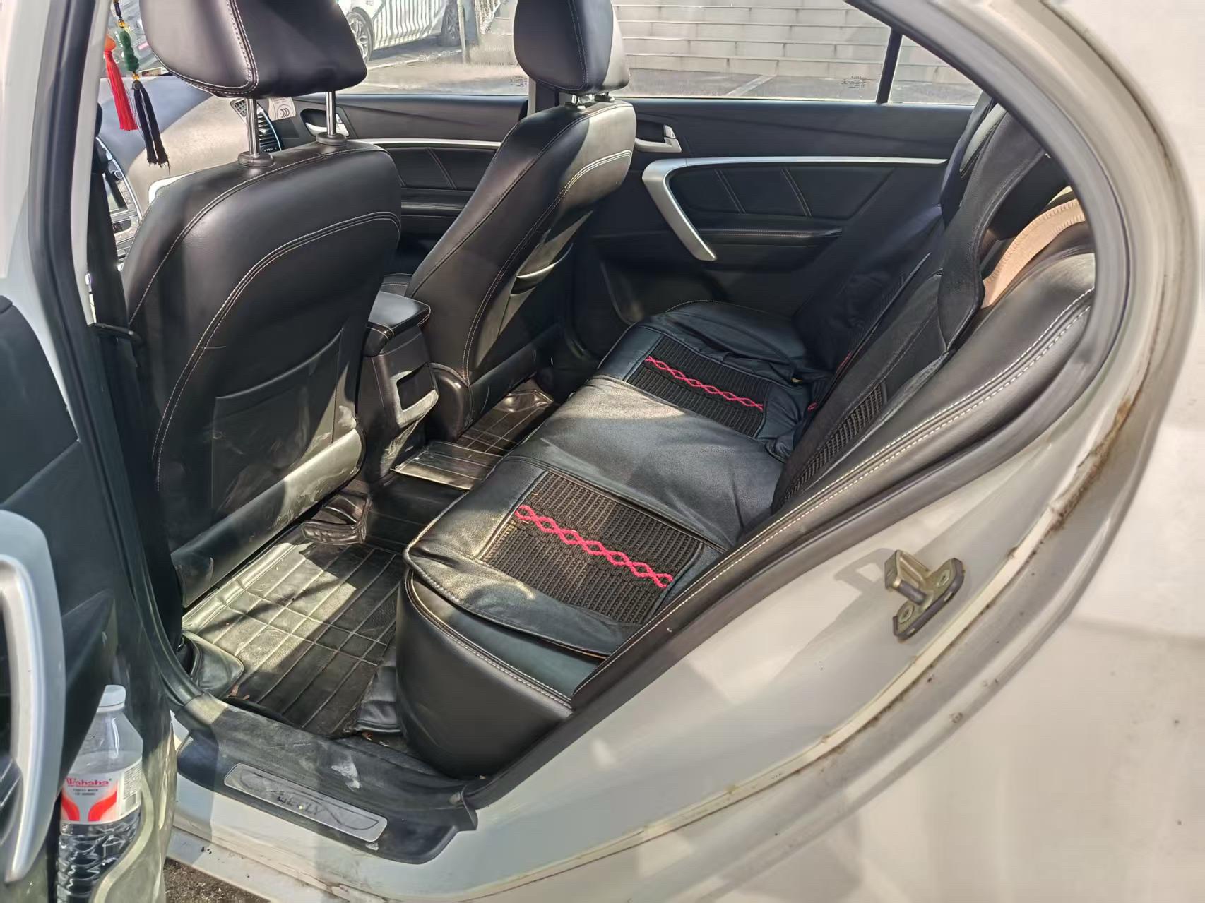 GEELY Emgrand 2016 car image #6