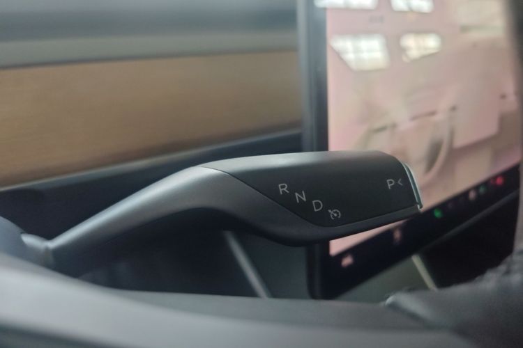 Tesla Model 3 2020 #14 Tesla Model 3 2020 car image #14