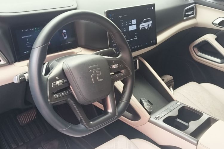 BYD YuanUP 2025 car image #10