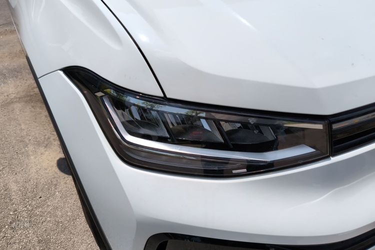 Volkswagen Tharu 2025 car image #8