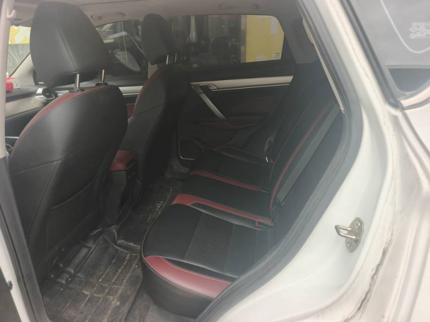 GEELY Coolray 2021 car image #4