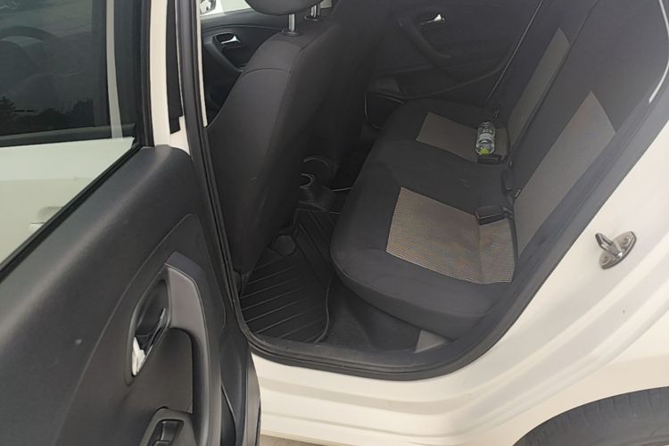 Volkswagen Polo 2019 #17 Volkswagen Polo 2019 car image #17