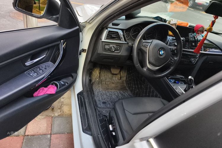 BMW 3 Series 2017 imagen de coche #18