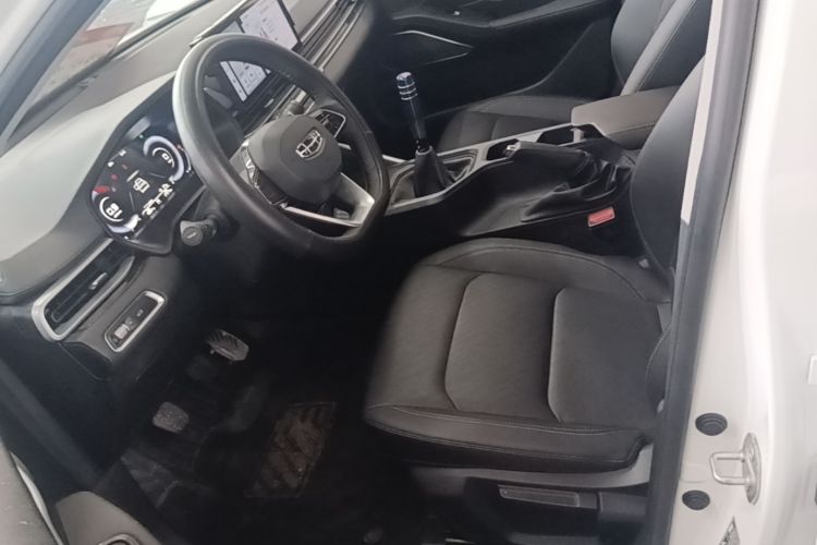 GEELY Emgrand 2023 car image #17