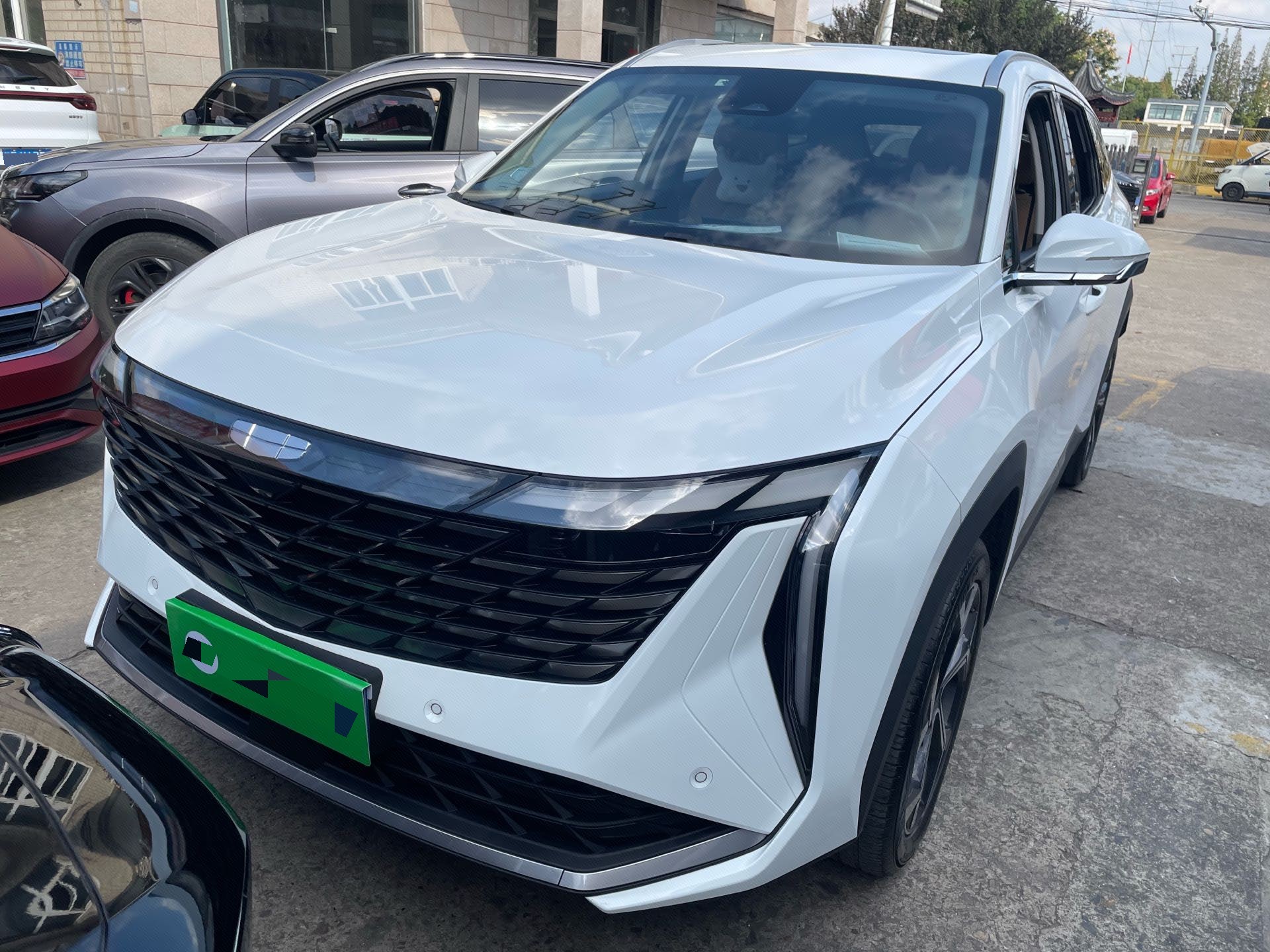 GEELY Boyue L 2023 immagine di auto 