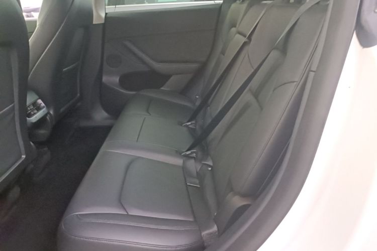 Tesla Model Y 2021 #17 Tesla Model Y 2021 car image #17