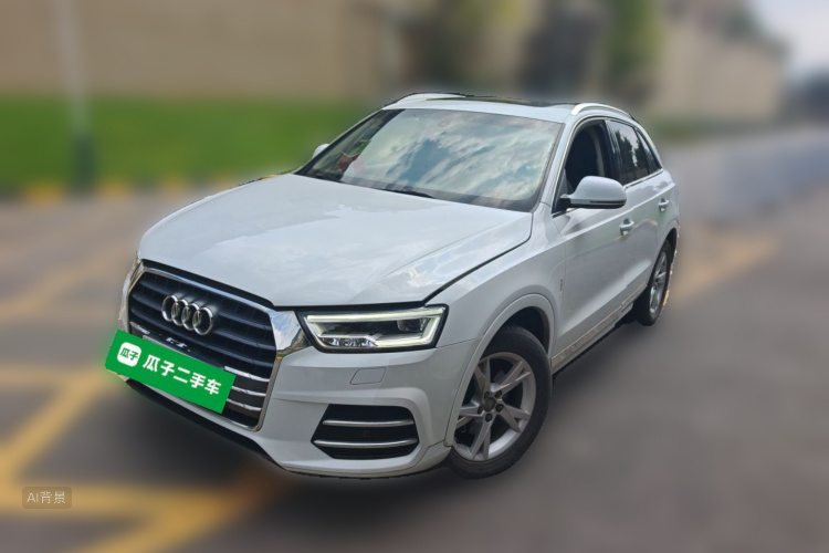 Audi Q3 2019 car image #2