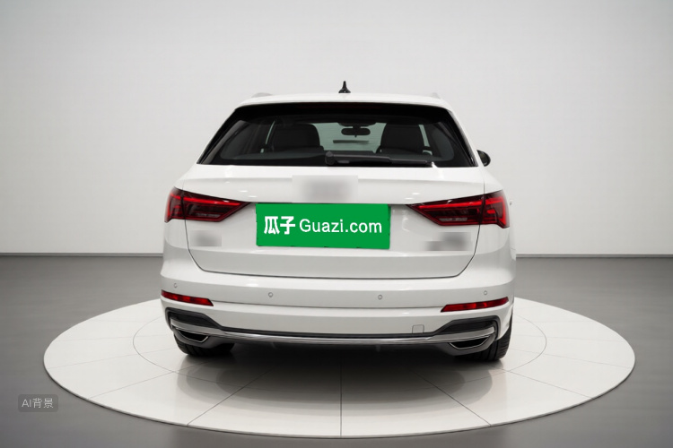 Audi Q3 2020 car image #6