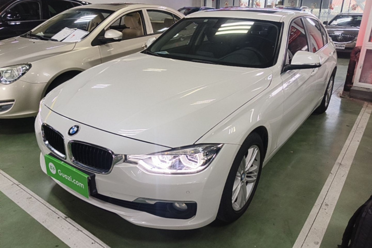 BMW 3 Series 2017 #2 BMW 3 Series 2017 car image #2
