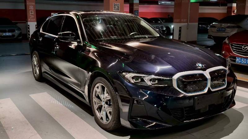 BMW i3 2026 car image #3