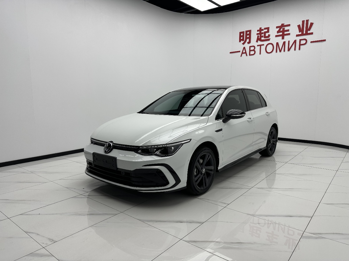 Volkswagen Golf 2023 car image #4