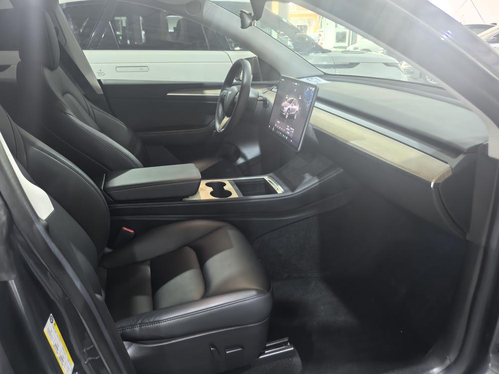 Tesla Model Y 2022 #7 Tesla Model Y 2022 car image #7