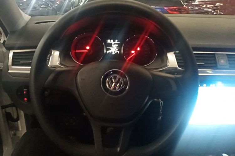 Volkswagen Bora 2020 car image #11