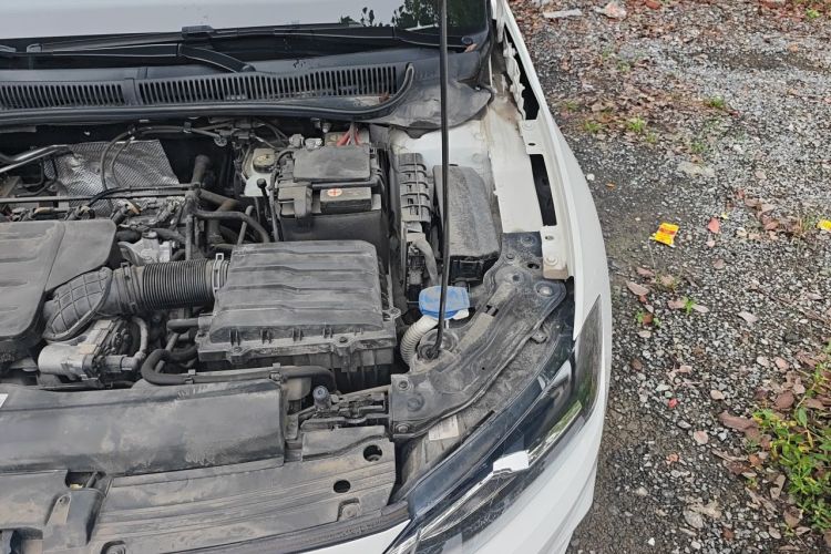 Volkswagen Polo 2022 car image #25