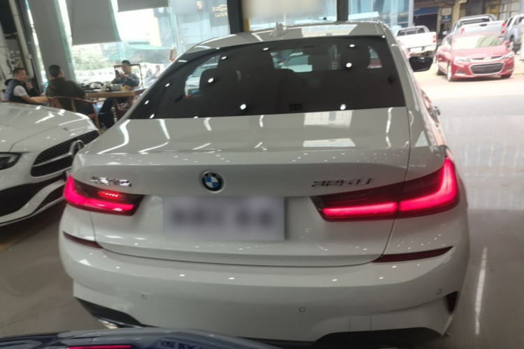 BMW 3 Series 2022 #6 BMW 3 Series 2022 car image #6