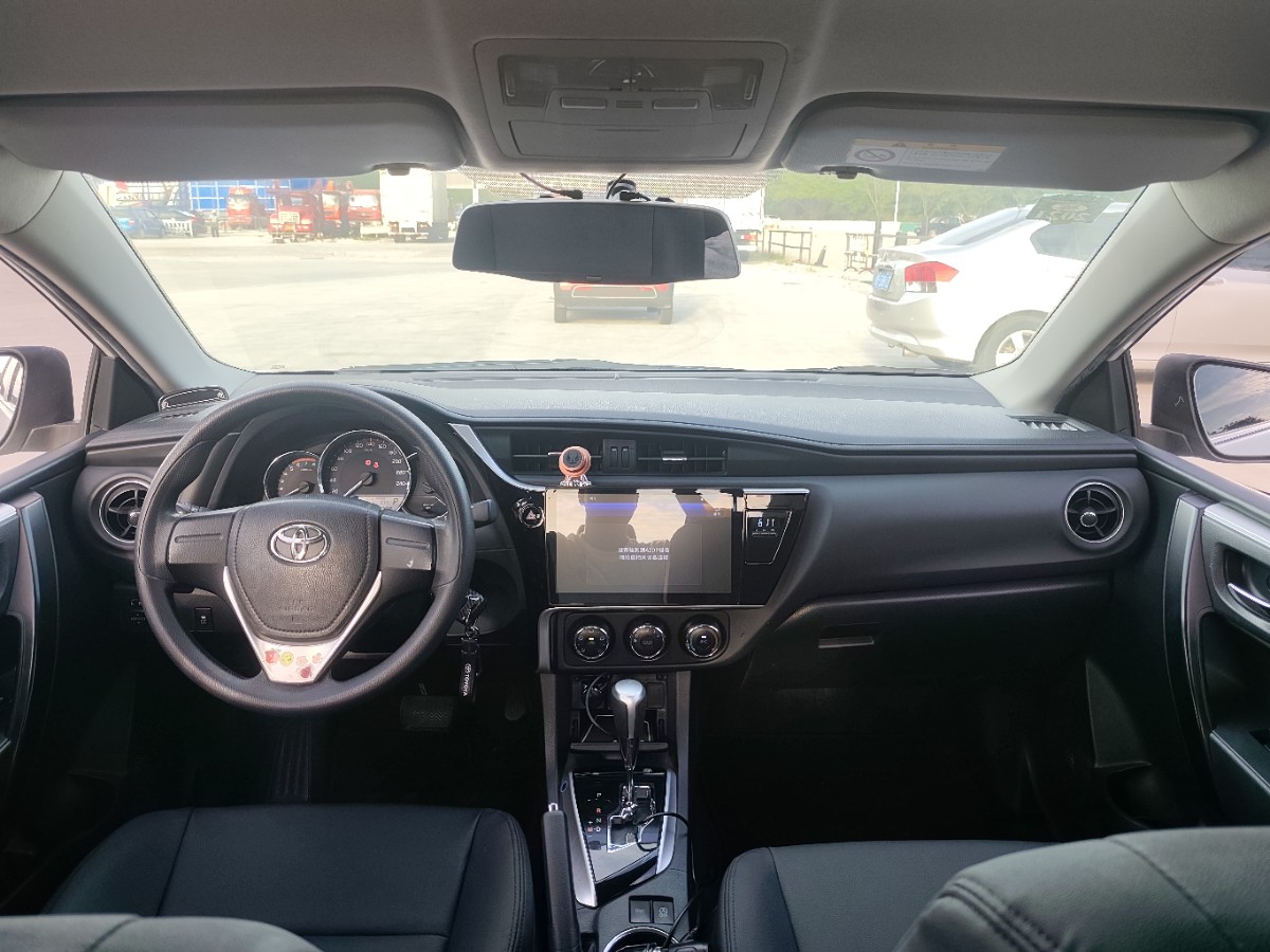 Toyota Corolla 2017 #5 Toyota Corolla 2017 car image #5