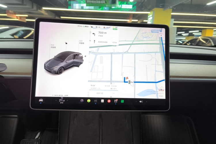 Tesla Model Y 2021 car image #13