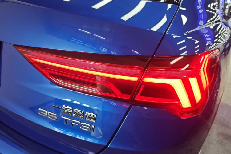Audi Q3 2020 #8 Audi Q3 2020 car image #8