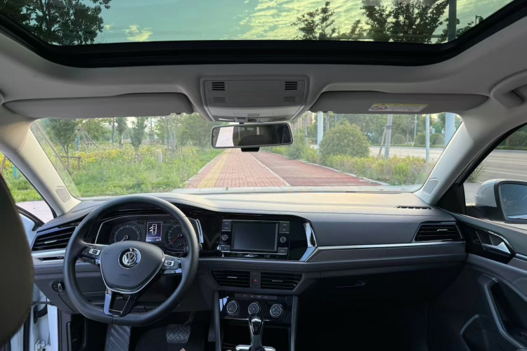 Volkswagen Lavida 2024 car image #11
