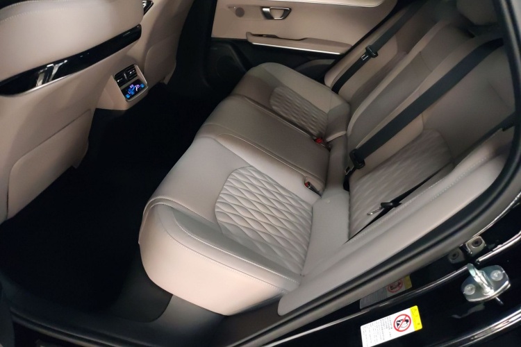 比亚迪 汉 2025 汽车图片 #17